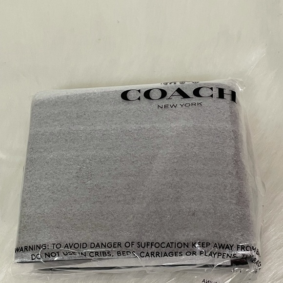 NWT Coach Brown Saddle compact ID Wallet - Picture 6 of 8